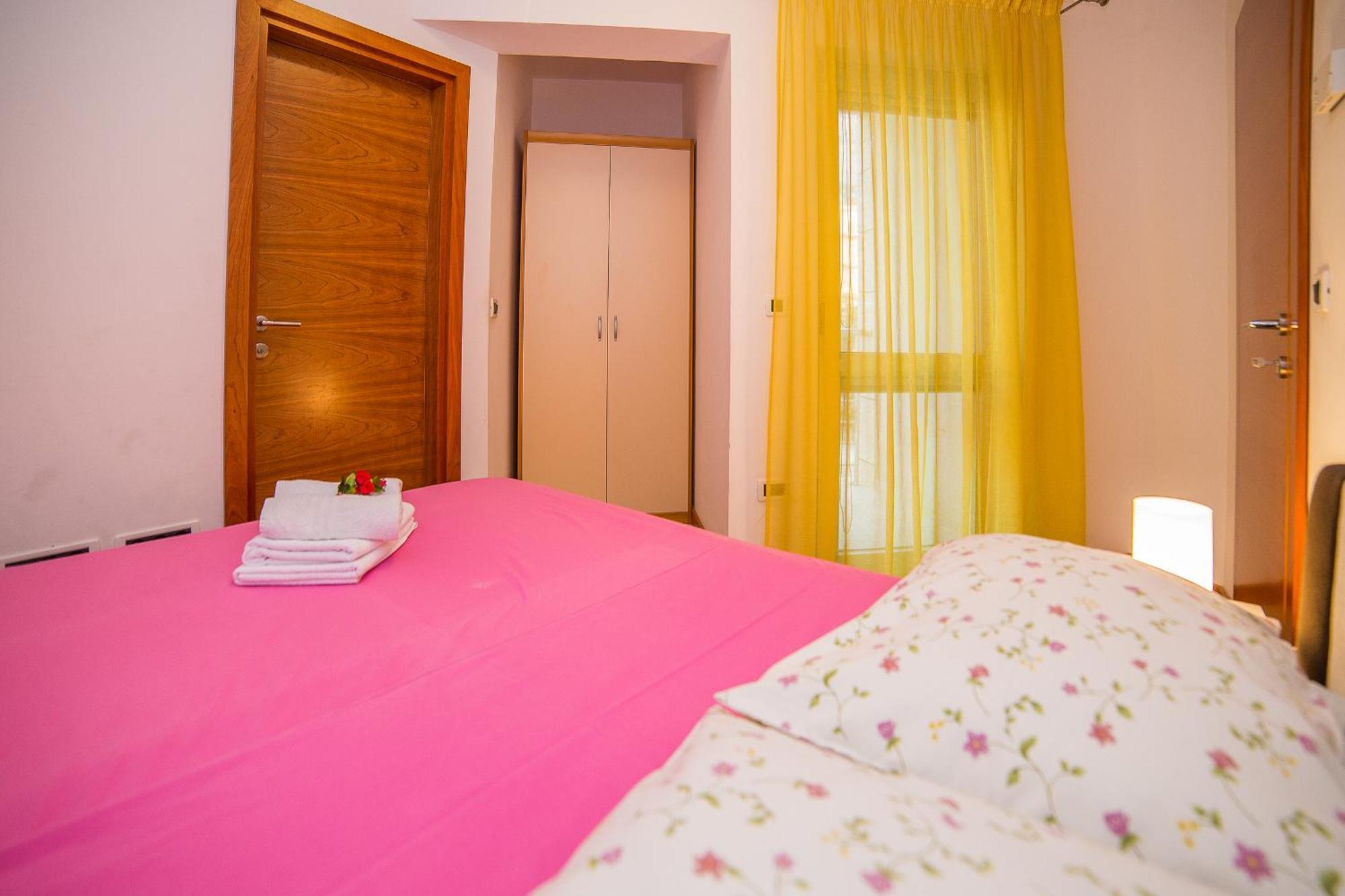 Apartments Milan Makarska Phòng bức ảnh