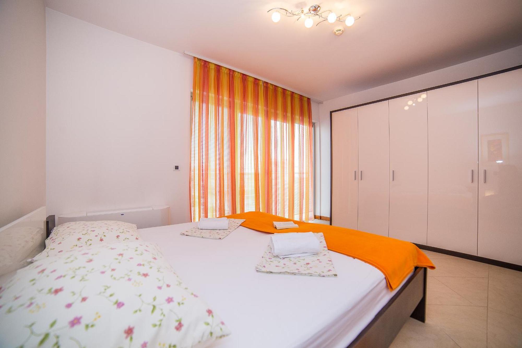 Apartments Milan Makarska Phòng bức ảnh