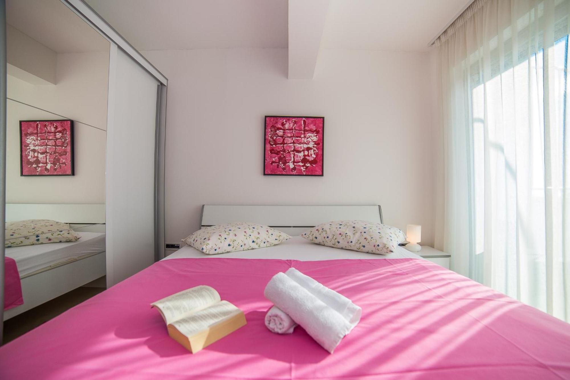 Apartments Milan Makarska Phòng bức ảnh