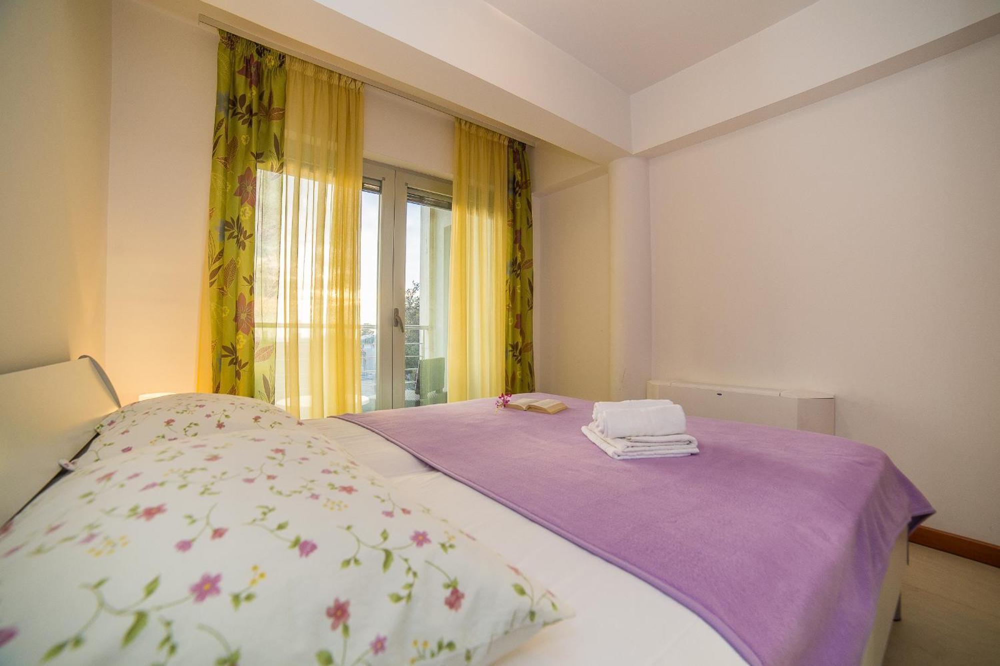 Apartments Milan Makarska Phòng bức ảnh