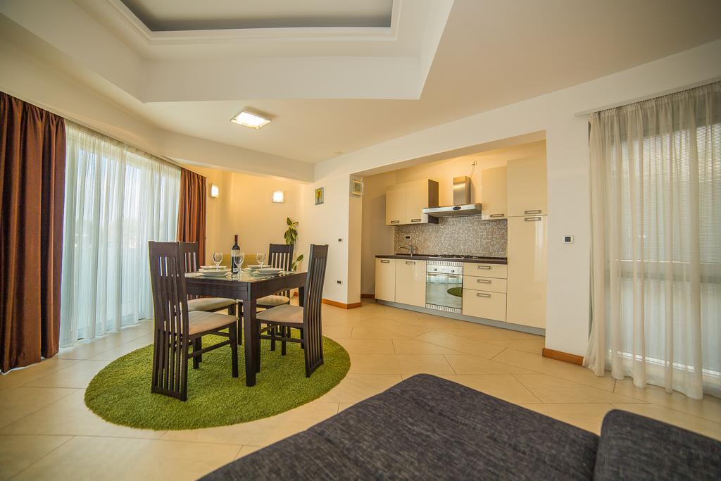 Apartments Milan Makarska Ngoại thất bức ảnh