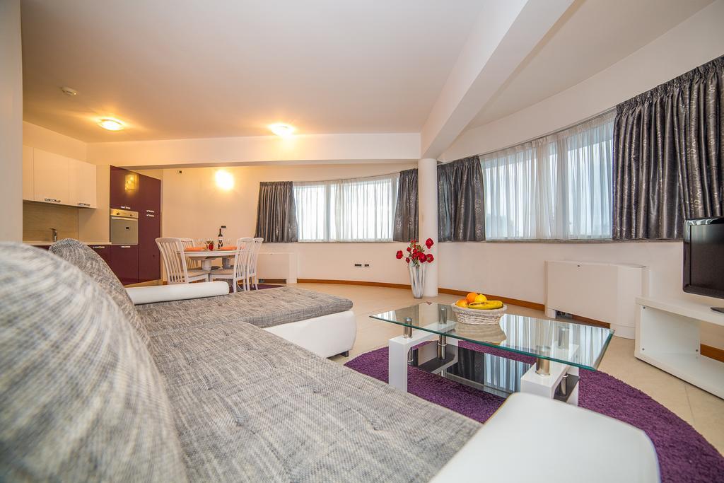 Apartments Milan Makarska Ngoại thất bức ảnh