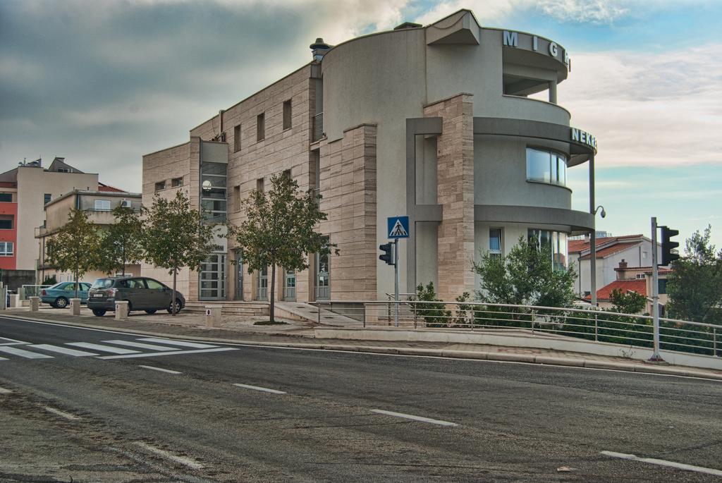 Apartments Milan Makarska Ngoại thất bức ảnh